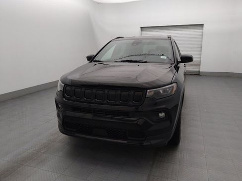 Used 2022 Jeep Compass Latitude FWD image 15