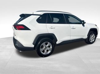 Used 2020 Toyota RAV4 XLE FWD video 2