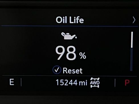 Used 2024 Cadillac XT6 Luxury w/ LPO, Floor Liner Package image 16