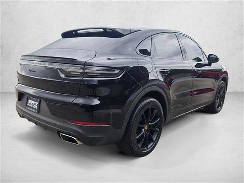 Used 2021 Porsche Cayenne Coupe image 5