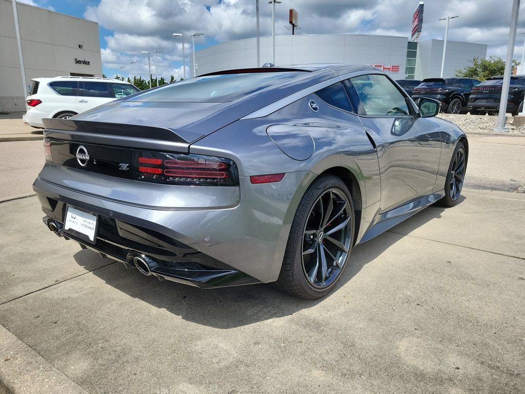Used 2025 Nissan Z Performance w/ Floor Mat Package RWD image 5
