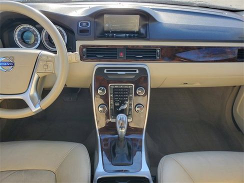 Used 2013 Volvo XC70 T6 image 29