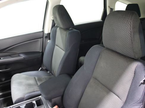 Used 2016 Honda CR-V LX image 4