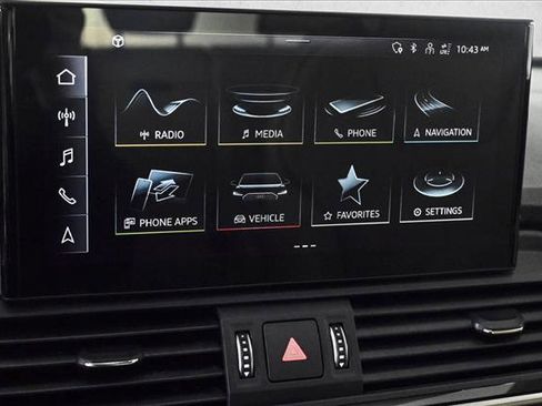 Used 2023 Audi Q5 2.0T Prestige w/ Prestige Package image 15