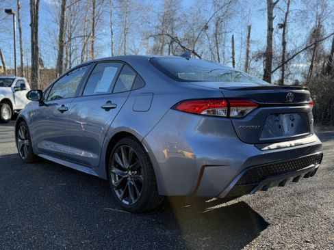 Used 2021 Toyota Corolla SE image 3