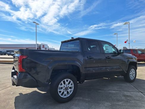 New 2026 Toyota Tacoma SR5 image 5
