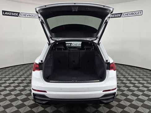 Used 2025 Audi Q3 2.0T Premium image 10