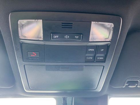 Used 2023 Toyota Tacoma TRD Sport image 25