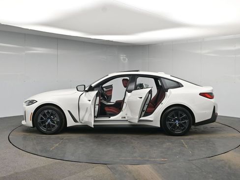 Used 2023 BMW i4 eDrive35 w/ Premium Package image 57