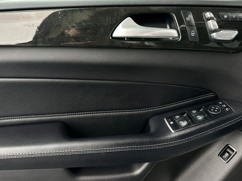 Used 2019 Mercedes-Benz GLS 450 4MATIC image 25