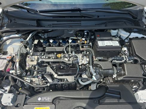 Used 2024 Toyota Corolla LE FWD image 27