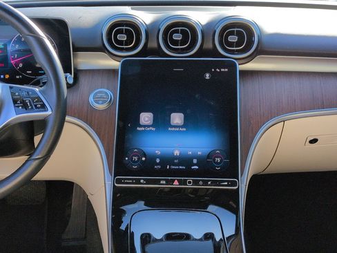 Used 2025 Mercedes-Benz C 300 Sedan image 29