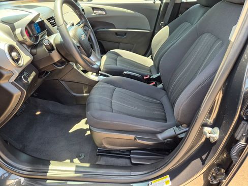Used 2015 Chevrolet Sonic LT FWD image 11