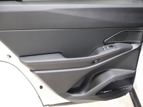 New 2026 Jeep Cherokee Overland image 11