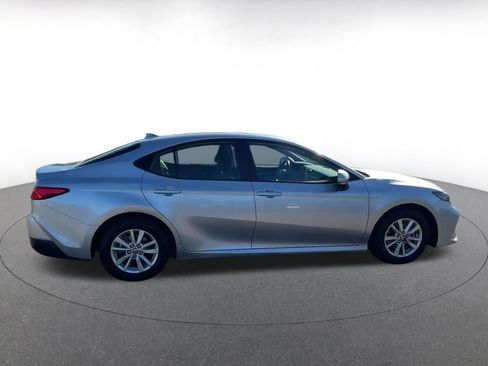 Used 2025 Toyota Camry LE image 16