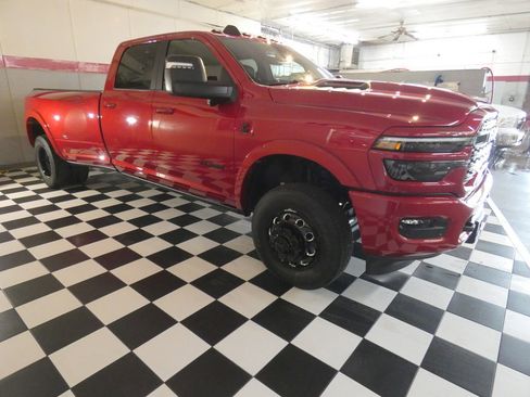 New 2026 RAM 3500 Limited image 4
