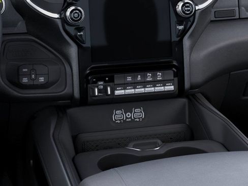 New 2026 RAM 2500 Big Horn AWD/4WD image 25