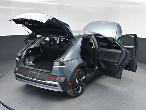 New 2026 Hyundai Ioniq 5 SE image 25