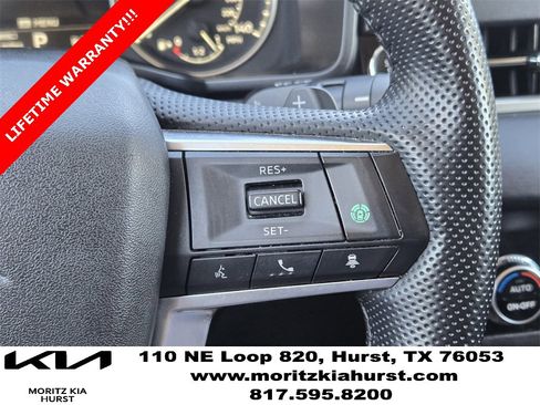 Used 2024 Mitsubishi Outlander SE Black Edition image 28