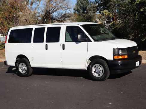 Used 2017 Chevrolet Express 2500 LS image 2