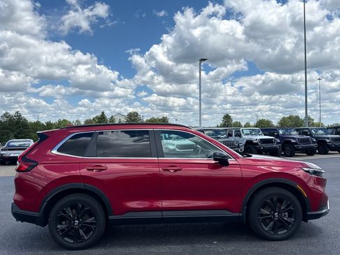 Used 2023 Honda CR-V Sport Touring image 2