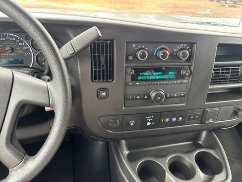 Used 2025 GMC Savana 3500 LT w/ LT Preferred Equipment Group RWD image 21