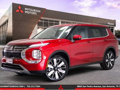 New 2025 Mitsubishi Outlander SE