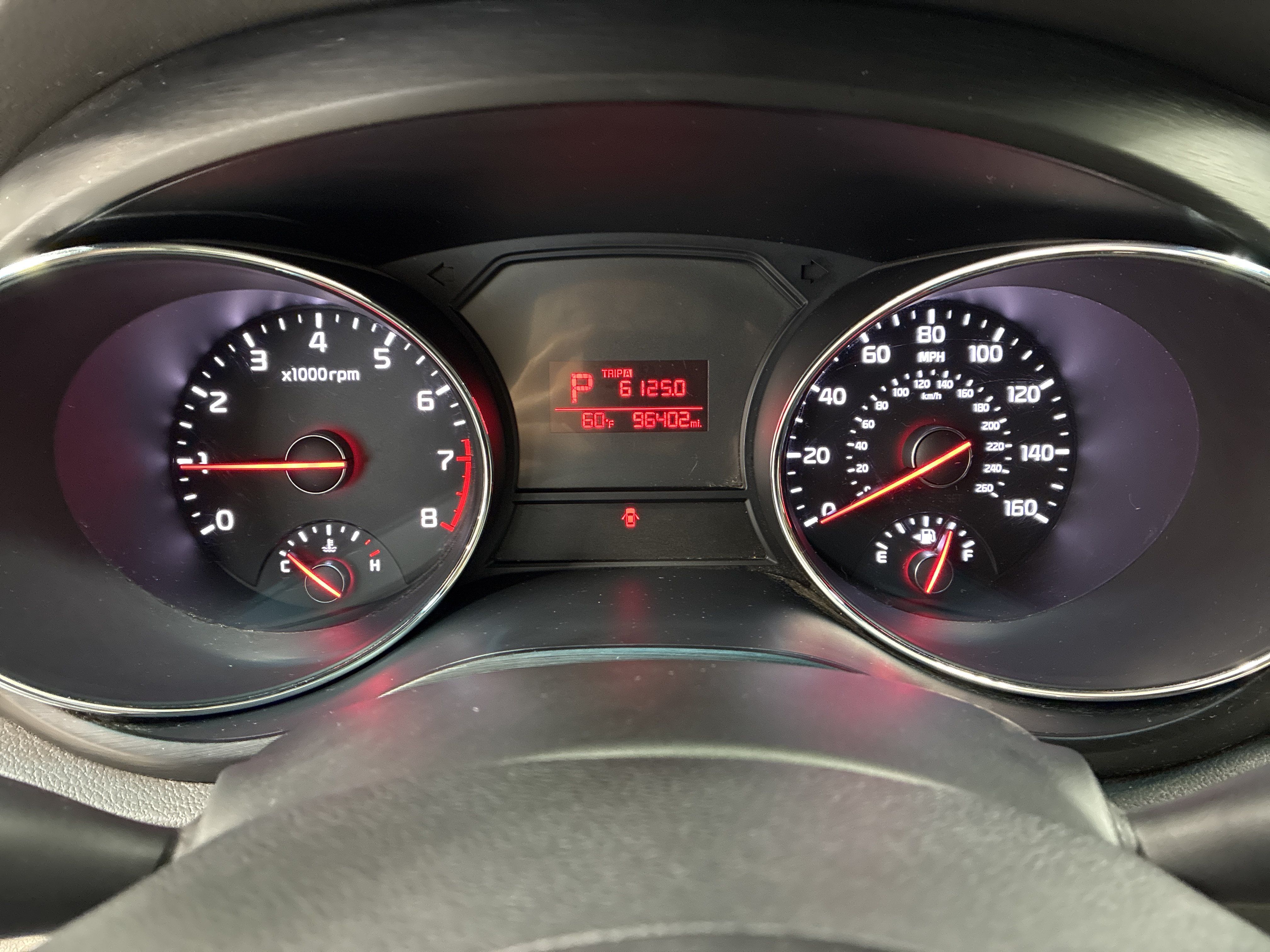 Used 2018 Kia Sedona LX FWD image 25