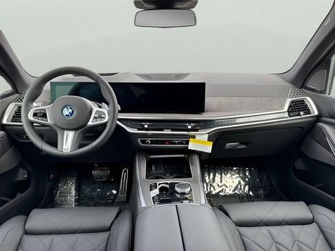New 2026 BMW X5 xDrive50e w/ M Sport Package image 12