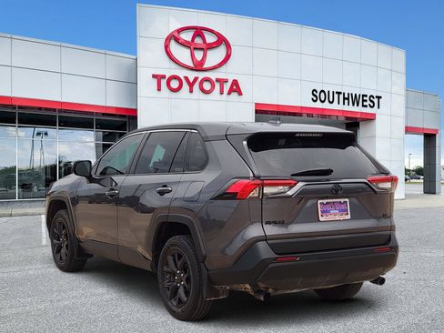 Used 2024 Toyota RAV4 LE FWD image 4