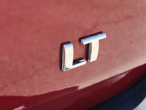 Used 2019 Chevrolet Traverse LT FWD image 11