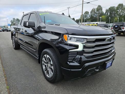 Used 2024 Chevrolet Silverado 1500 High Country w/ Technology Package AWD/4WD image 7