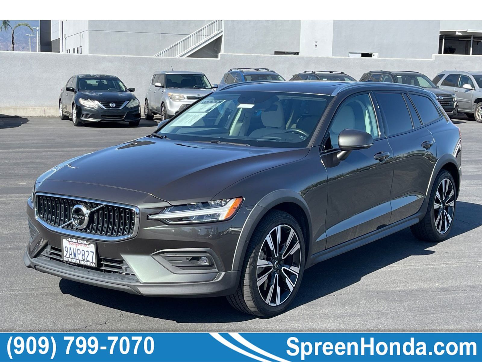 Used 2022 Volvo V60 T5 Cross Country w/ Advanced Package AWD/4WD image 1