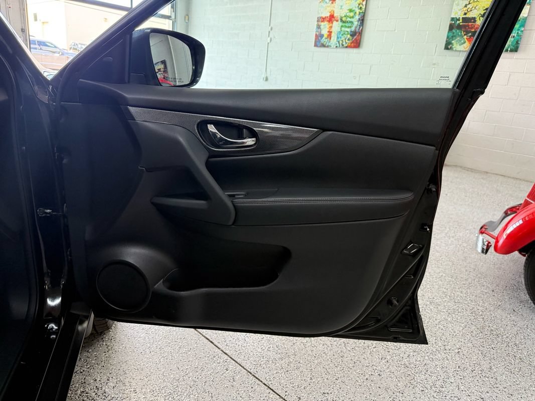 Used 2016 Nissan Rogue SL AWD/4WD image 15
