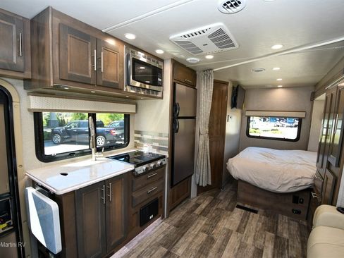 Used 2020 Mercedes-Benz Sprinter 3500 image 6
