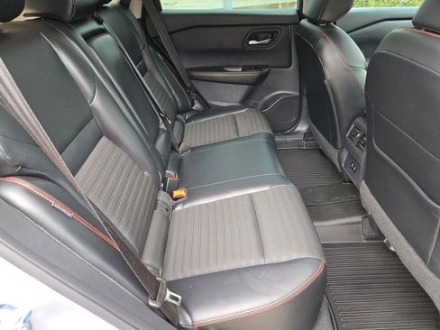 Certified 2025 Nissan Rogue SV AWD/4WD image 25