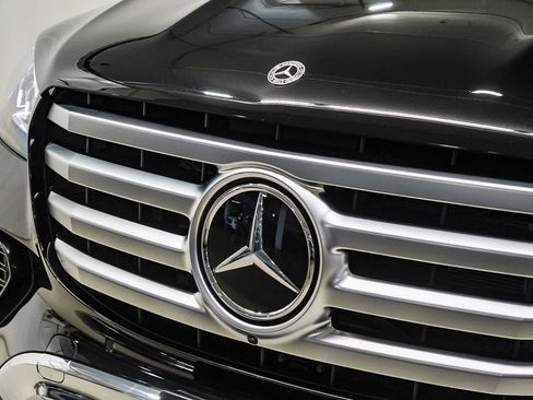 Certified 2026 Mercedes-Benz GLS 450 4MATIC image 8