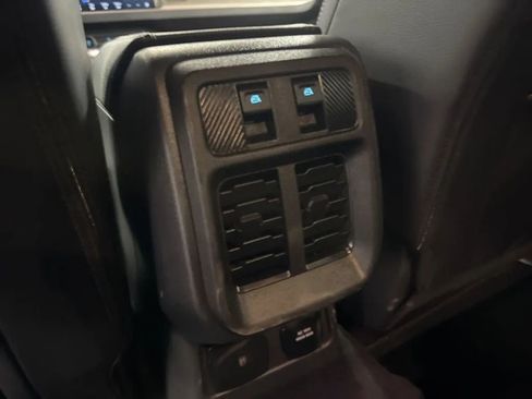 Used 2025 Ford Bronco Outer Banks AWD/4WD image 22