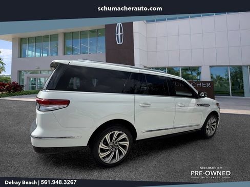 Used 2022 Lincoln Navigator L Reserve RWD image 7