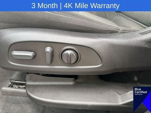 Used 2023 Chevrolet Traverse LT AWD/4WD image 30