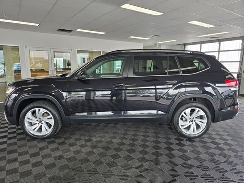 Used 2021 Volkswagen Atlas SE w/ Towing Package AWD/4WD image 2