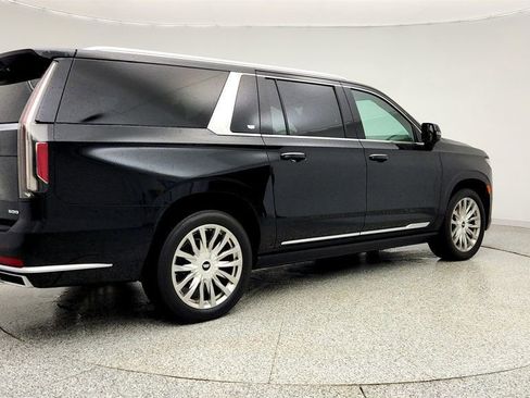 Used 2021 Cadillac Escalade ESV Premium Luxury w/ Driver Assist Tech Package image 5