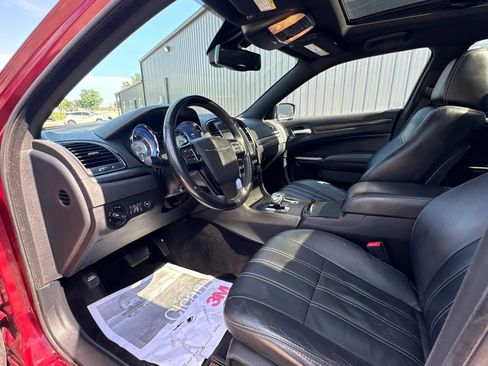Used 2014 Chrysler 300 S w/ Luxury Group AWD/4WD image 9