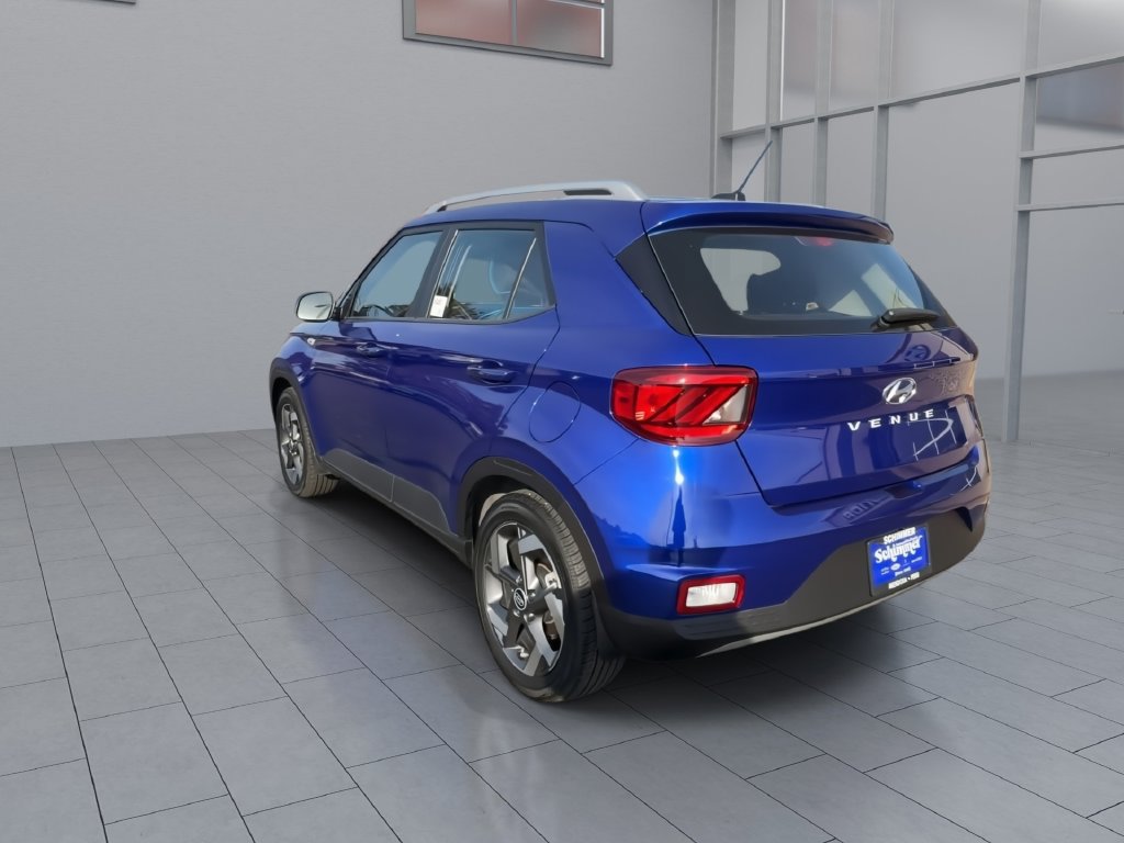 Used 2026 Hyundai Venue SEL FWD image 6