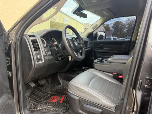 Used 2015 RAM 2500 Tradesman image 10