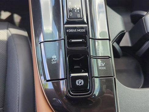 New 2026 Toyota Crown AWD/4WD image 22