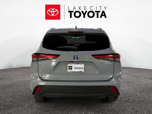 Used 2022 Toyota Highlander Bronze Edition image 7