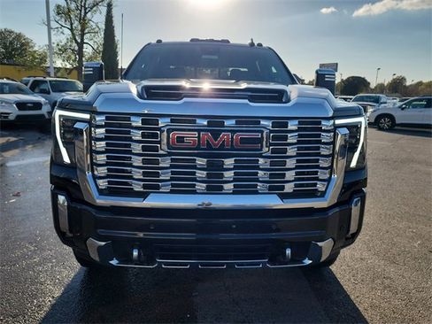 New 2026 GMC Sierra 2500 Denali w/ Denali Reserve Package image 11