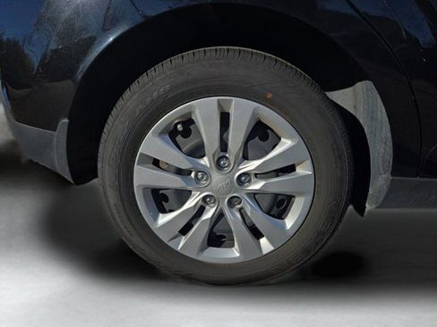 Used 2024 Kia Soul LX image 15