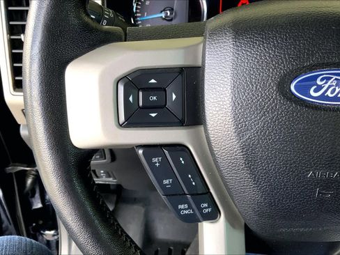 Used 2021 Ford F250 Lariat image 24